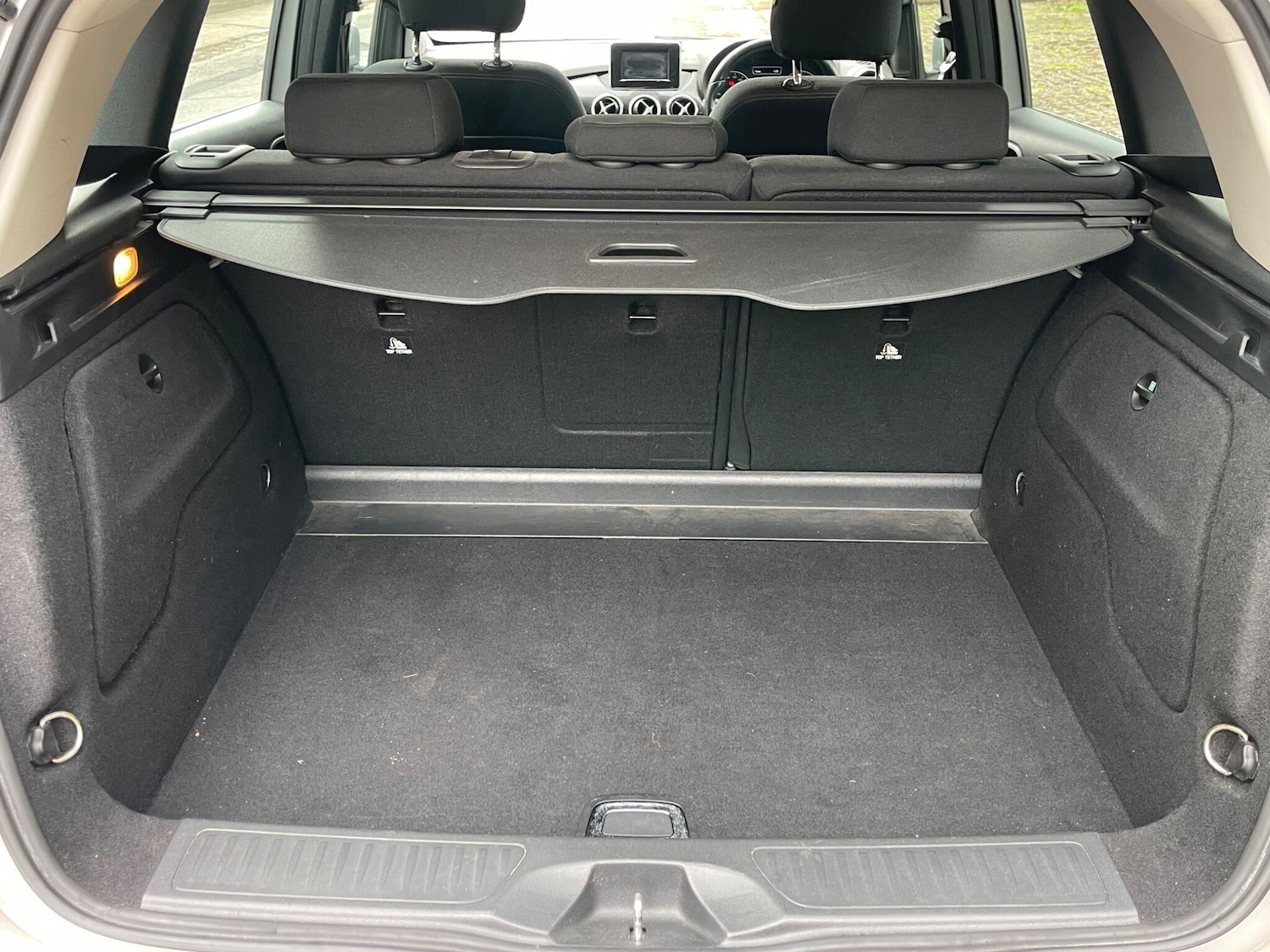 Used Mercedes-Benz B Class 2014 for sale - 77839902: Photo 22