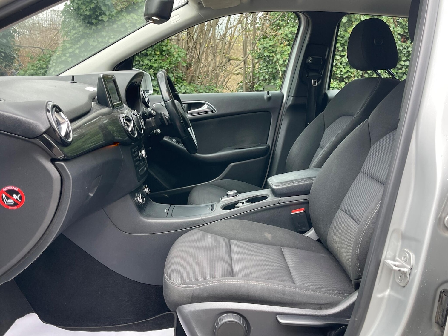 Used Mercedes-Benz B Class 2014 for sale - 77839902: Photo 25