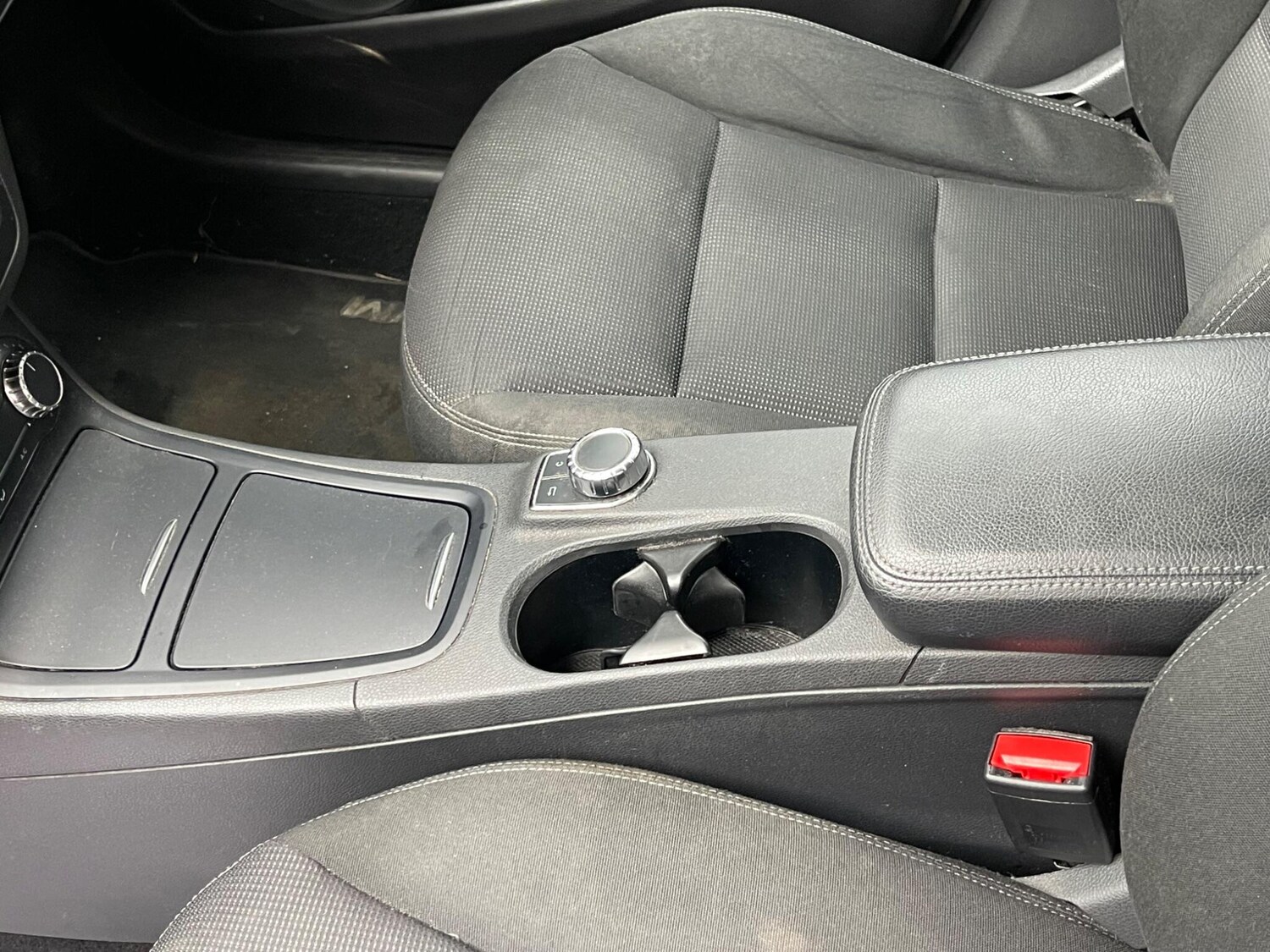 Used Mercedes-Benz B Class 2014 for sale - 77839902: Photo 27