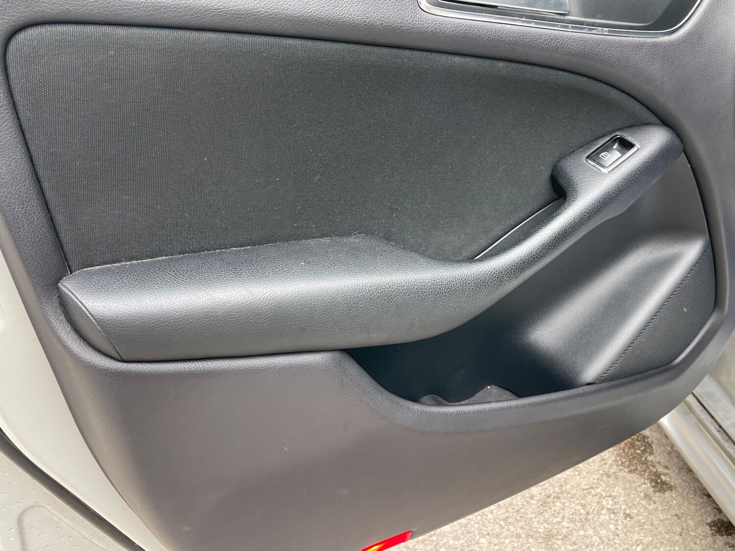 Used Mercedes-Benz B Class 2014 for sale - 77839902: Photo 31