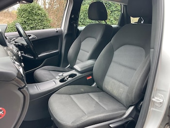 Used Mercedes-Benz B Class 2014 for sale - 77839902: Photo