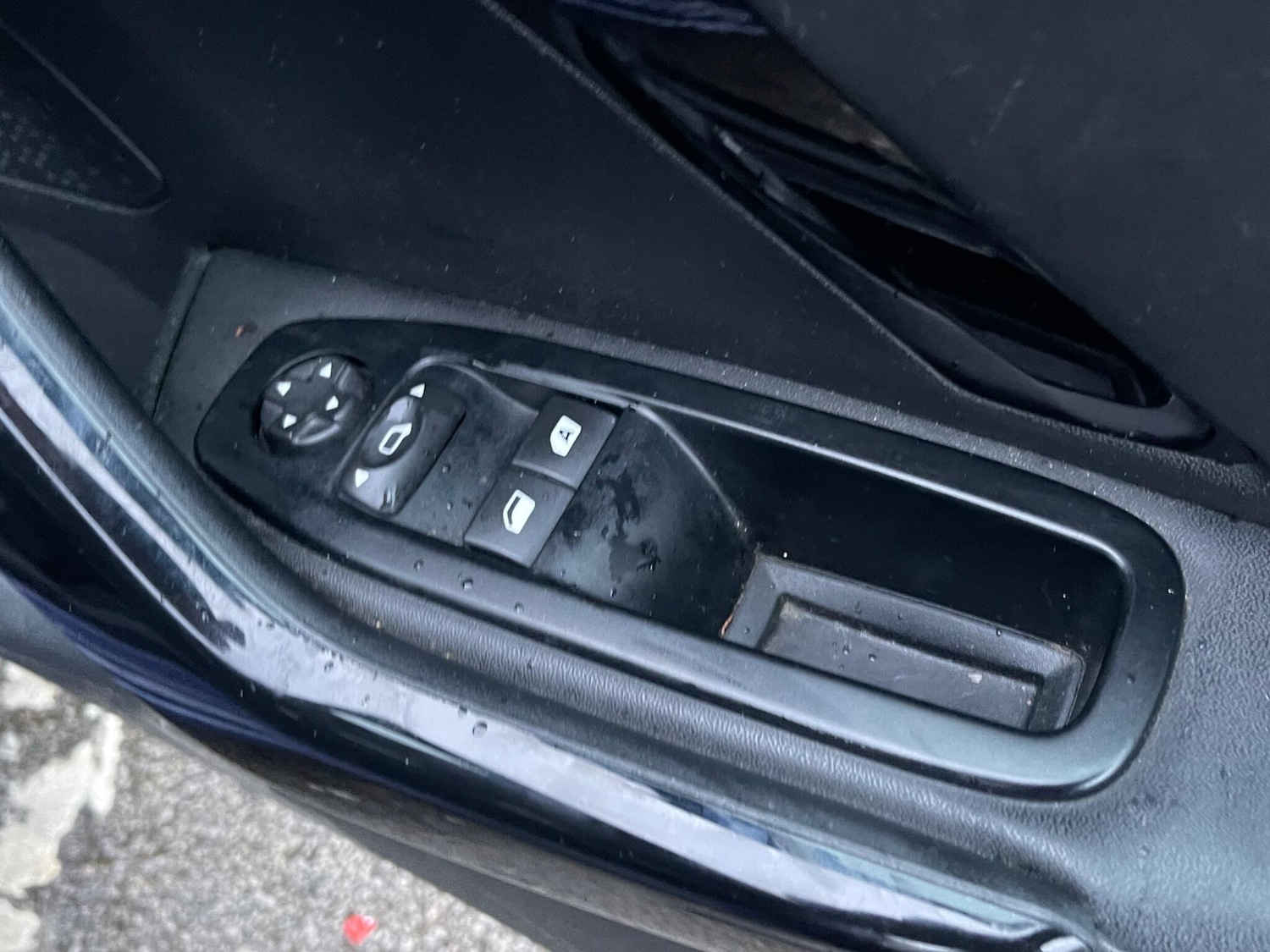 Used Peugeot 208 2013 for sale - 77549486: Photo 23