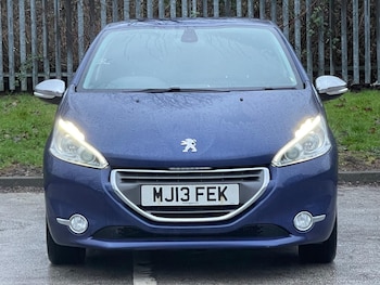 Used Peugeot 208 2013 for sale - 77549486: Photo