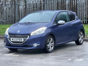 Used Peugeot 208 2013 for sale - 77549486: Photo