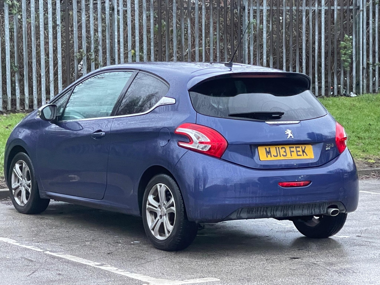 Used Peugeot 208 2013 for sale - 77549486: Photo 4