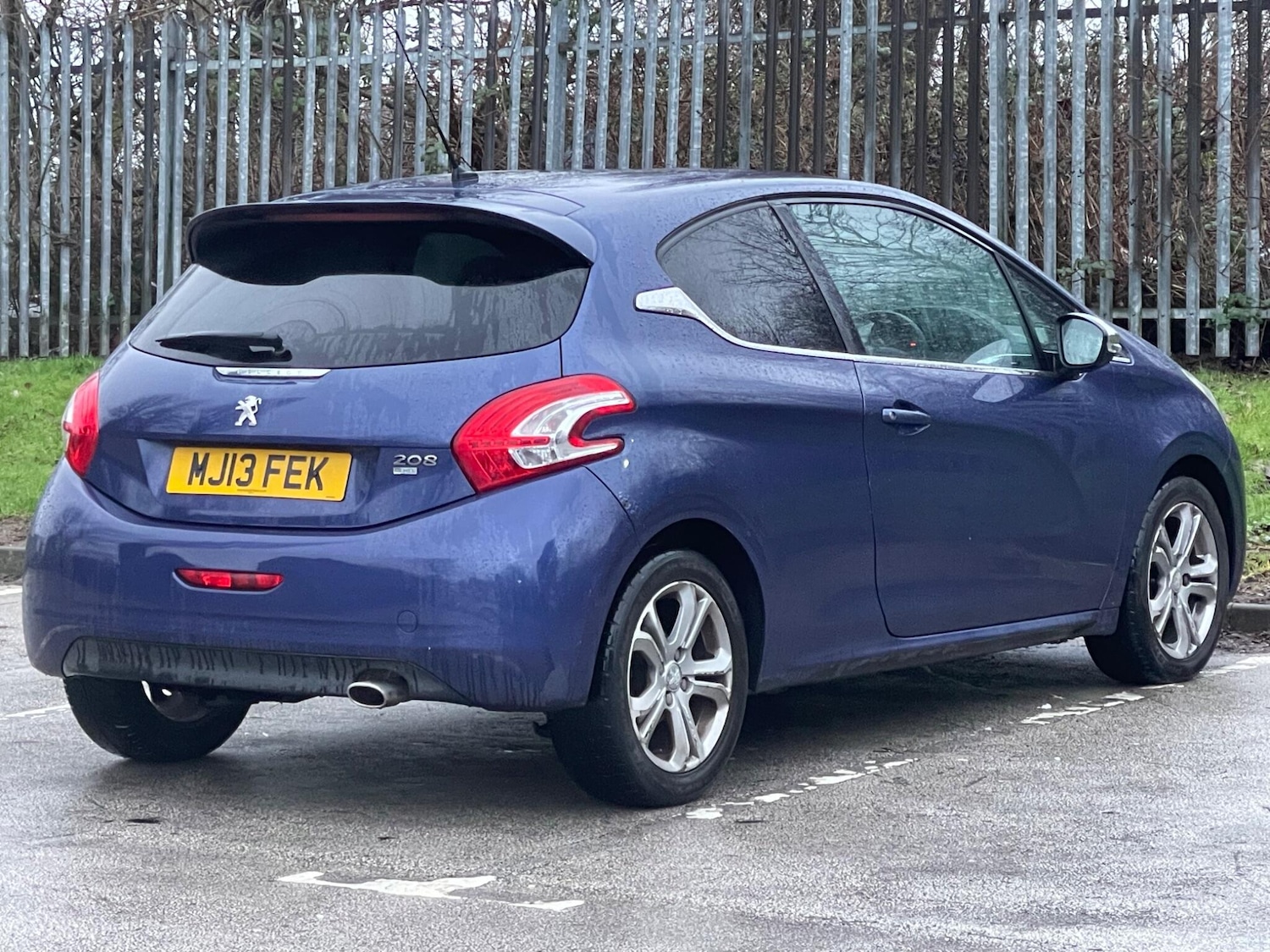 Used Peugeot 208 2013 for sale - 77549486: Photo 9