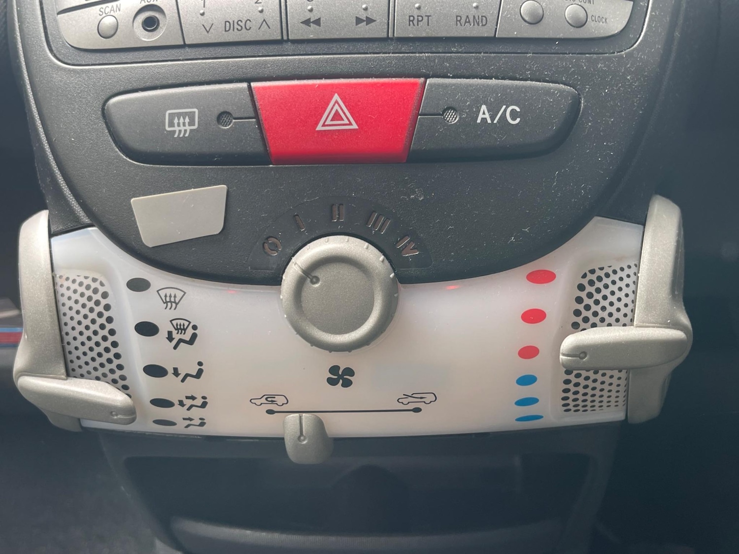 Used Citroen C1 2013 for sale - 77144632: Photo 39