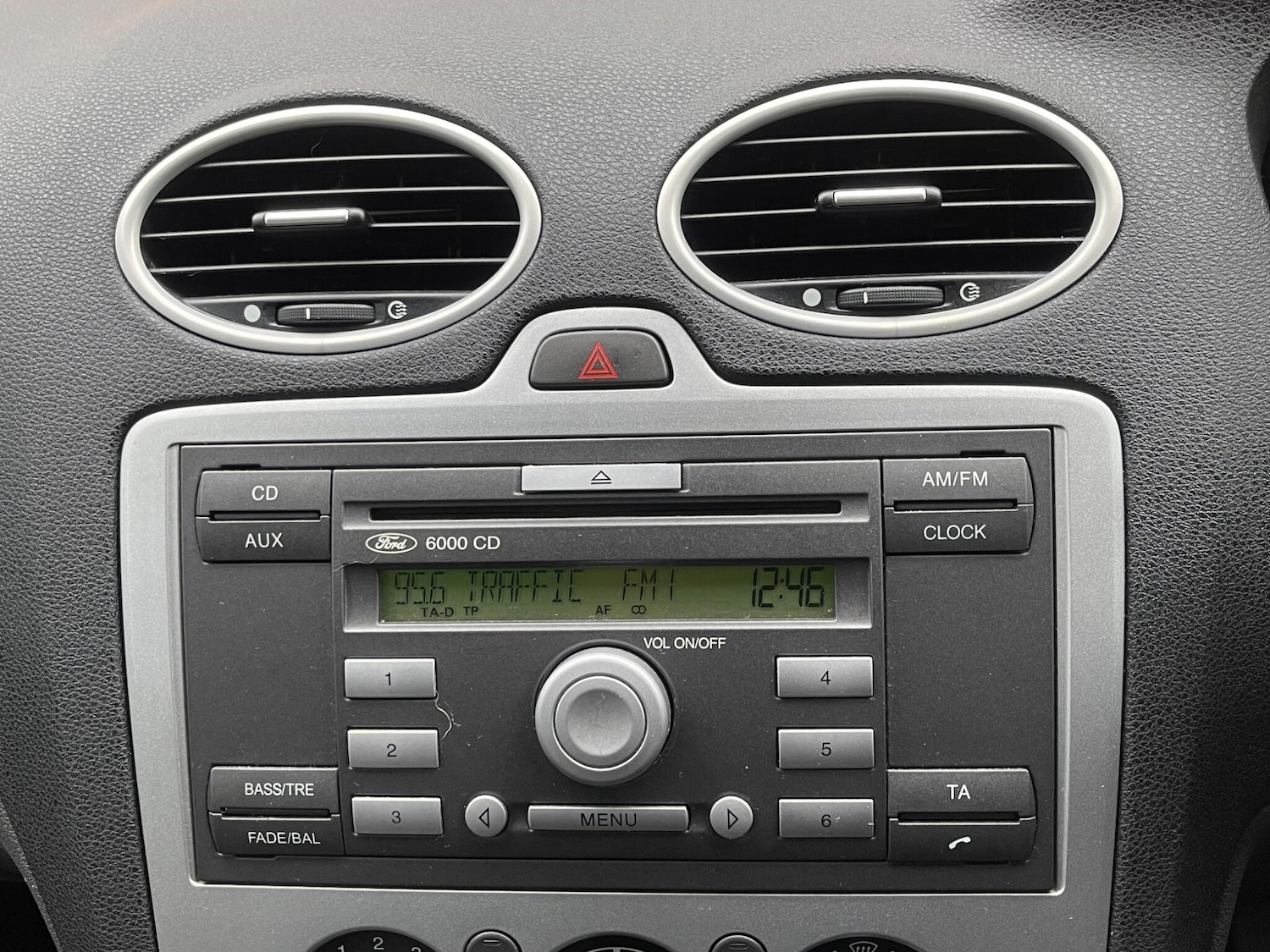 Used Ford Focus 2005 for sale - 77892526: Photo 23