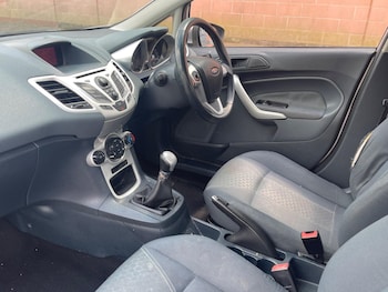Used Ford Fiesta 2010 for sale - 79601566: Photo