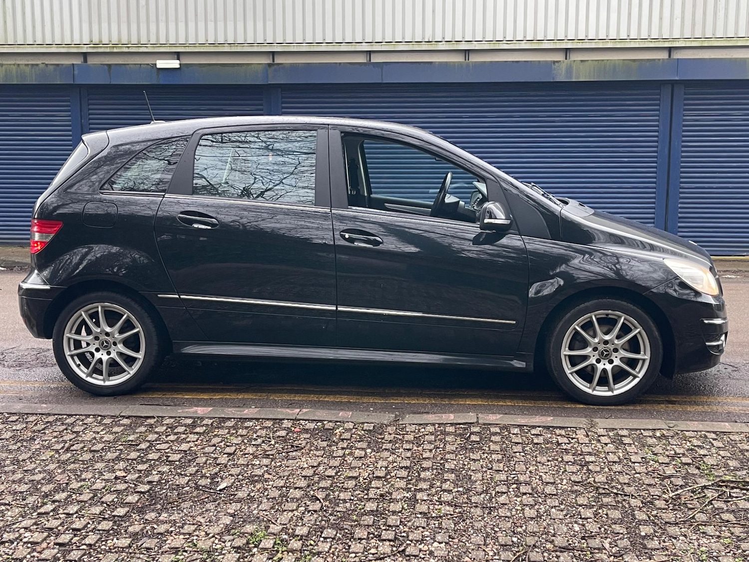 Used Mercedes-Benz B Class 2010 for sale - 77143660: Photo 10