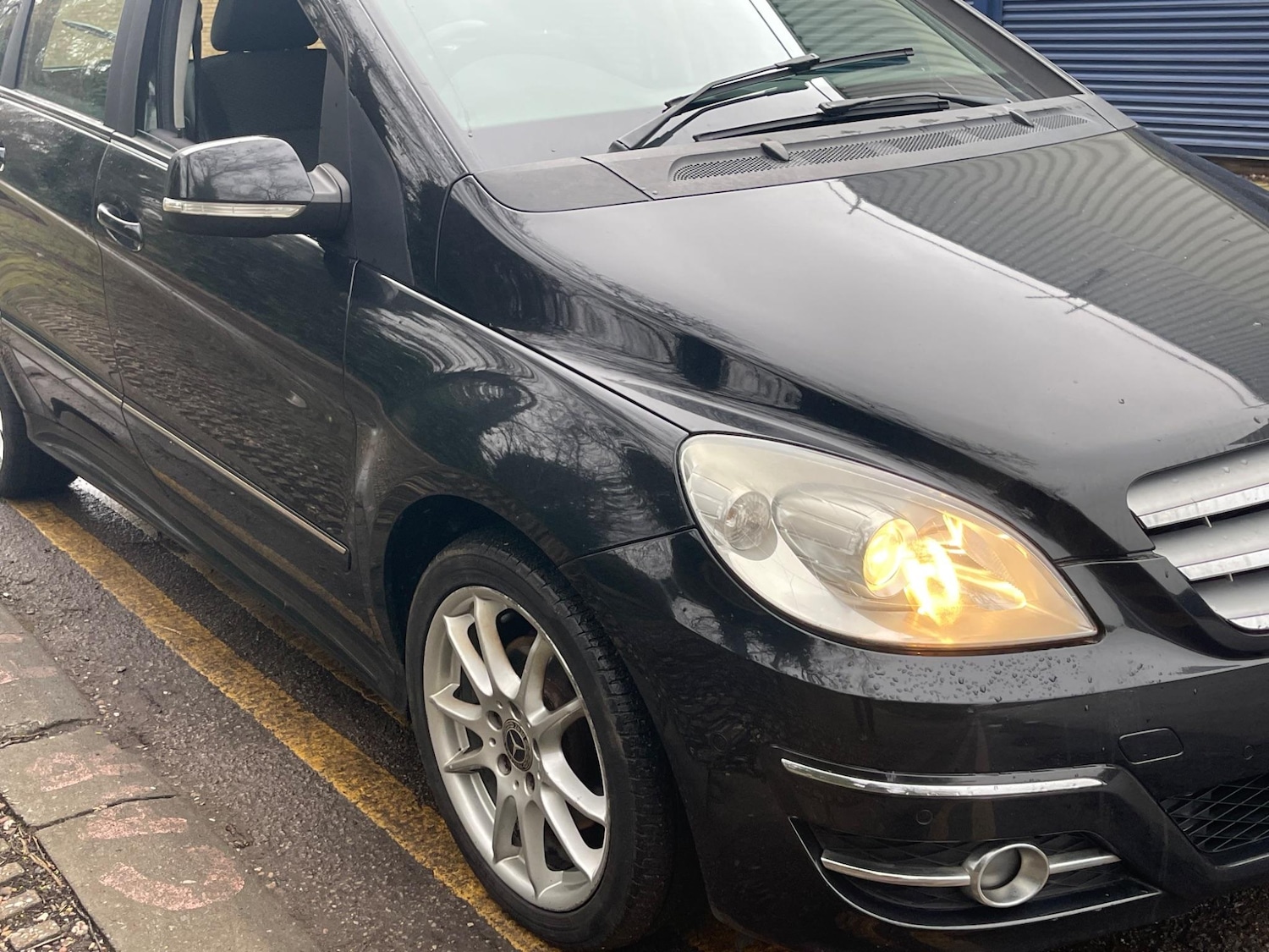 Used Mercedes-Benz B Class 2010 for sale - 77143660: Photo 35