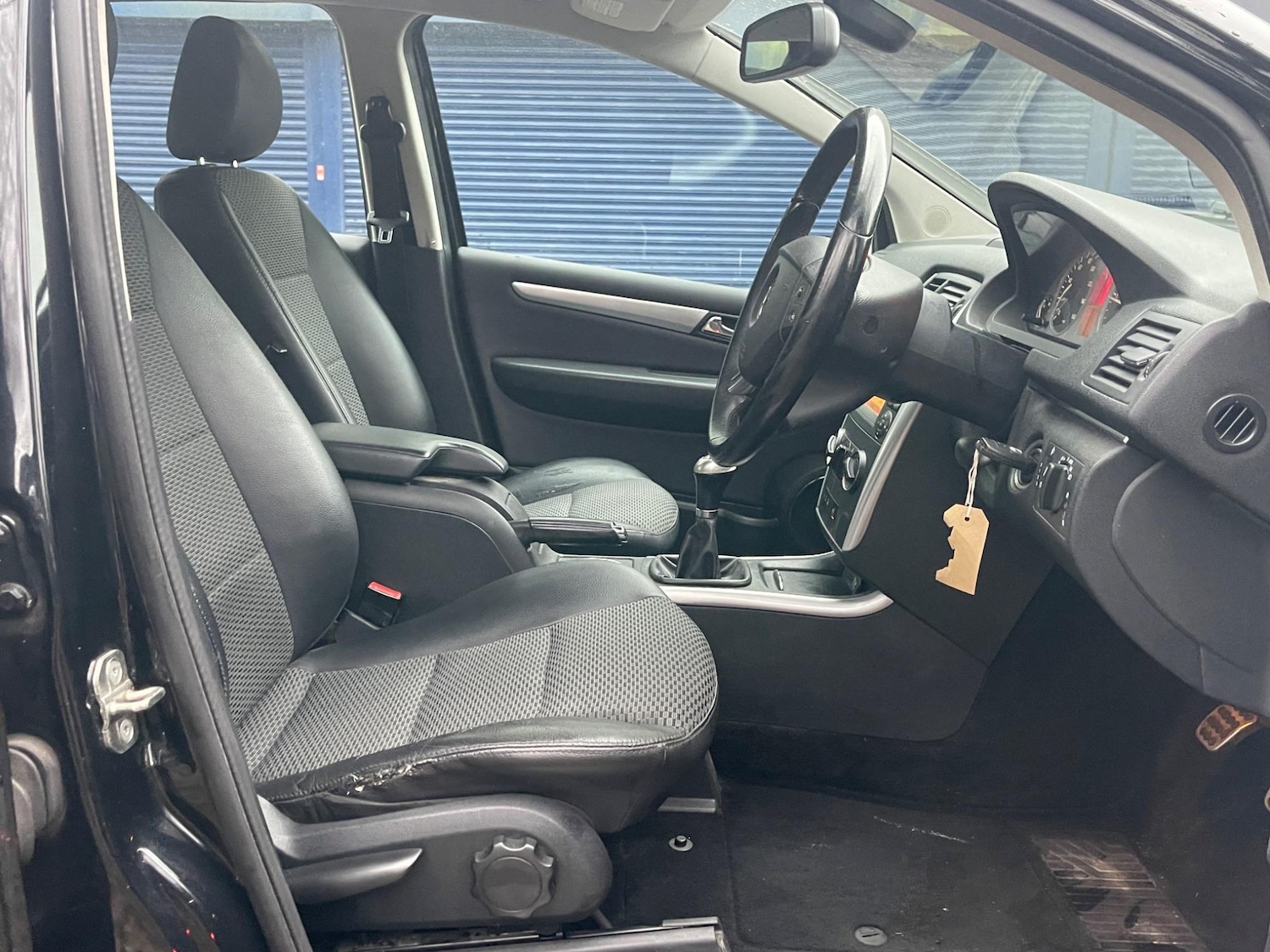 Used Mercedes-Benz B Class 2010 for sale - 77143660: Photo 46