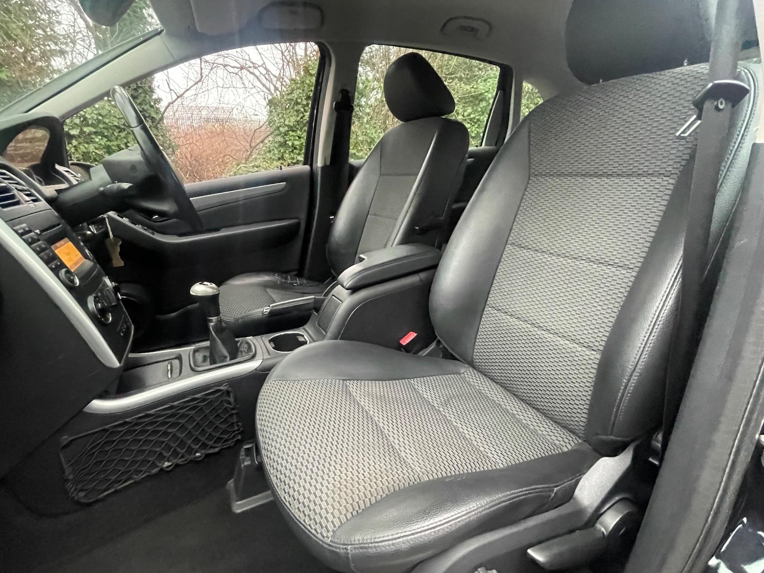 Used Mercedes-Benz B Class 2010 for sale - 77143660: Photo 5