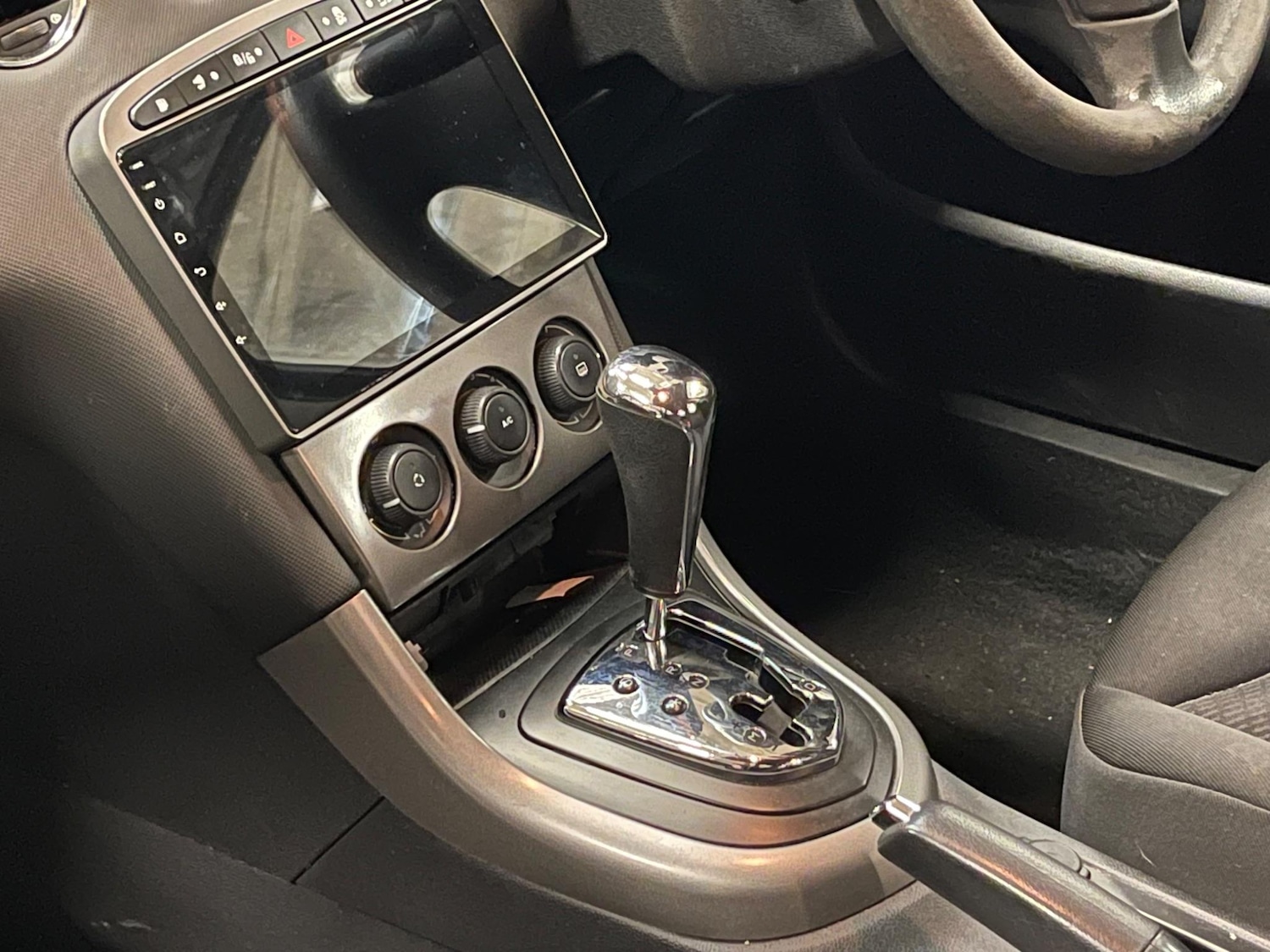 Used Peugeot 308 2012 for sale - 77144203: Photo 18