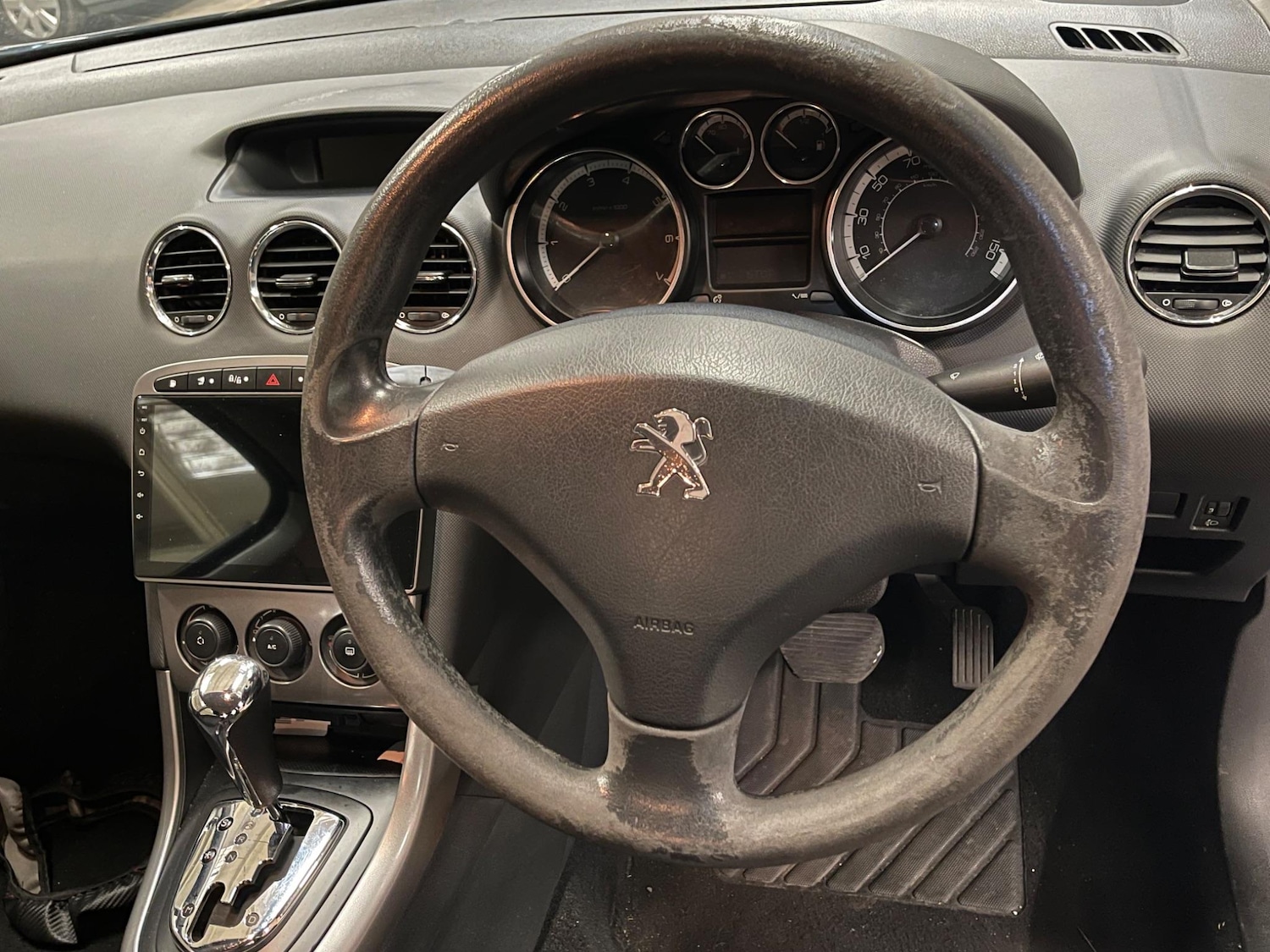 Used Peugeot 308 2012 for sale - 77144203: Photo 26