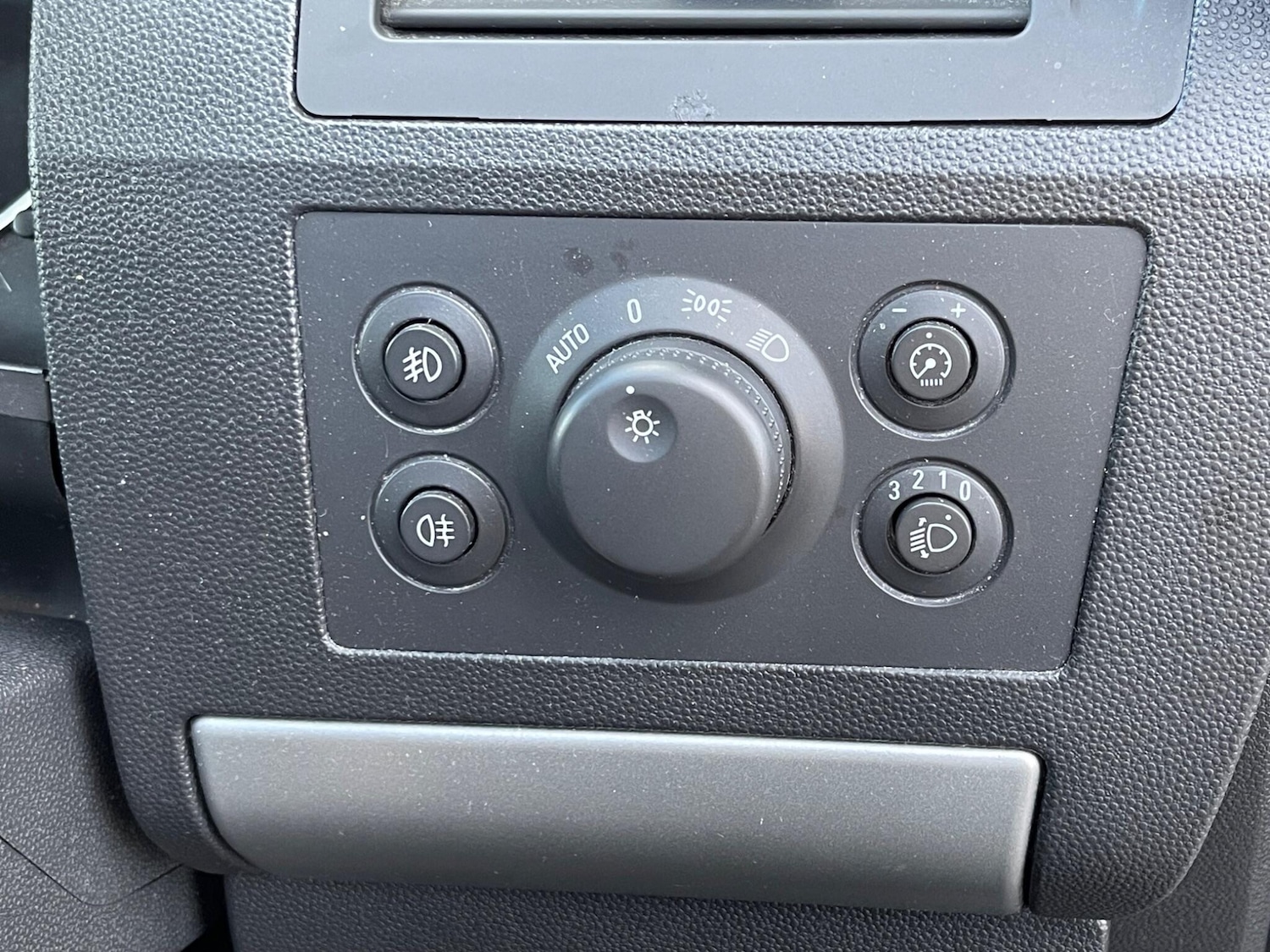 Used Vauxhall Zafira 2012 for sale - 77144679: Photo 42