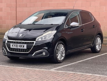 Used Peugeot 208 2018 for sale - 79034127: Photo