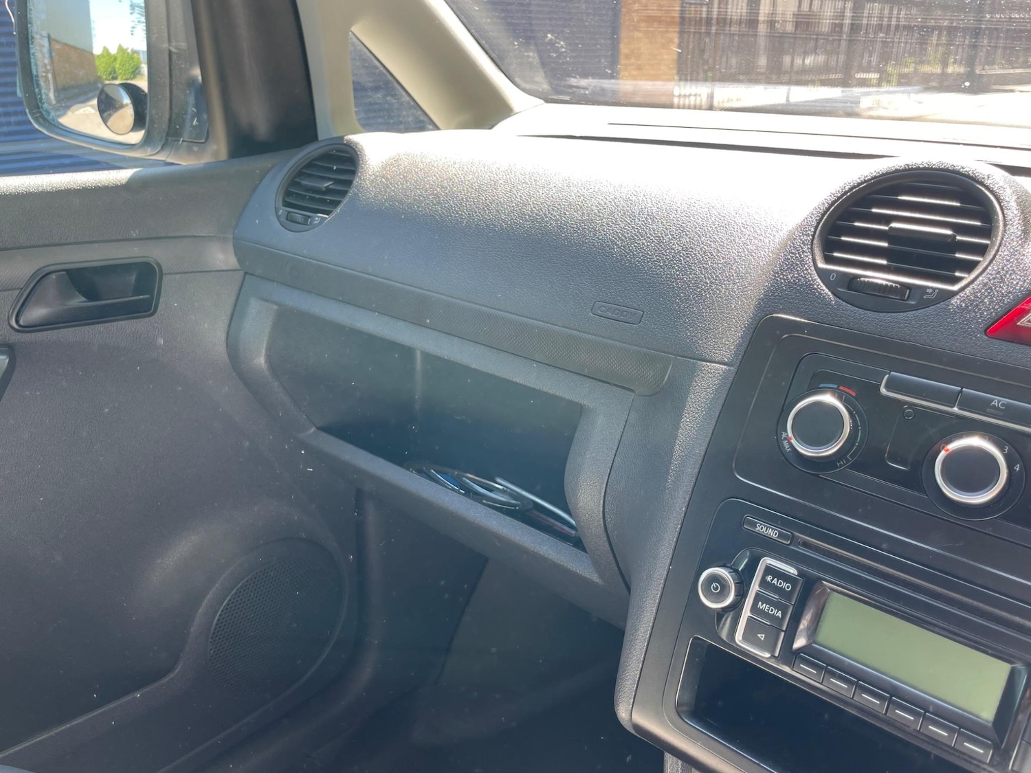 Used Volkswagen Caddy Maxi 2011 for sale - 77143730: Photo 16