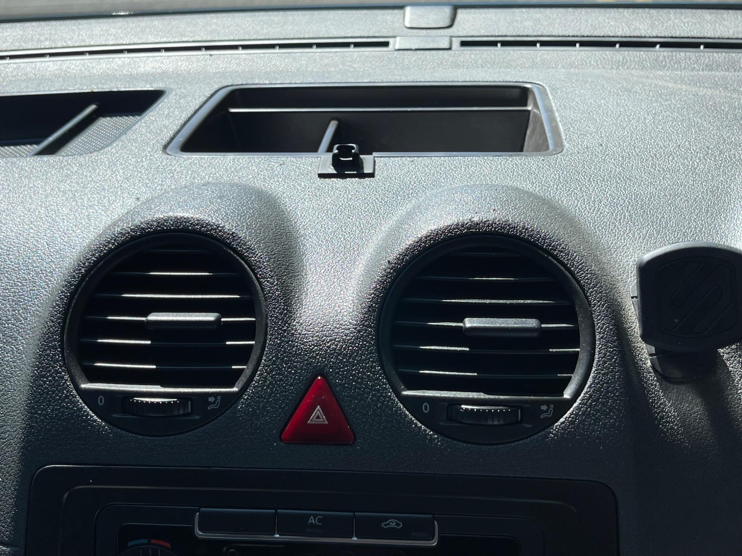 Used Volkswagen Caddy Maxi 2011 for sale - 77143730: Photo 18