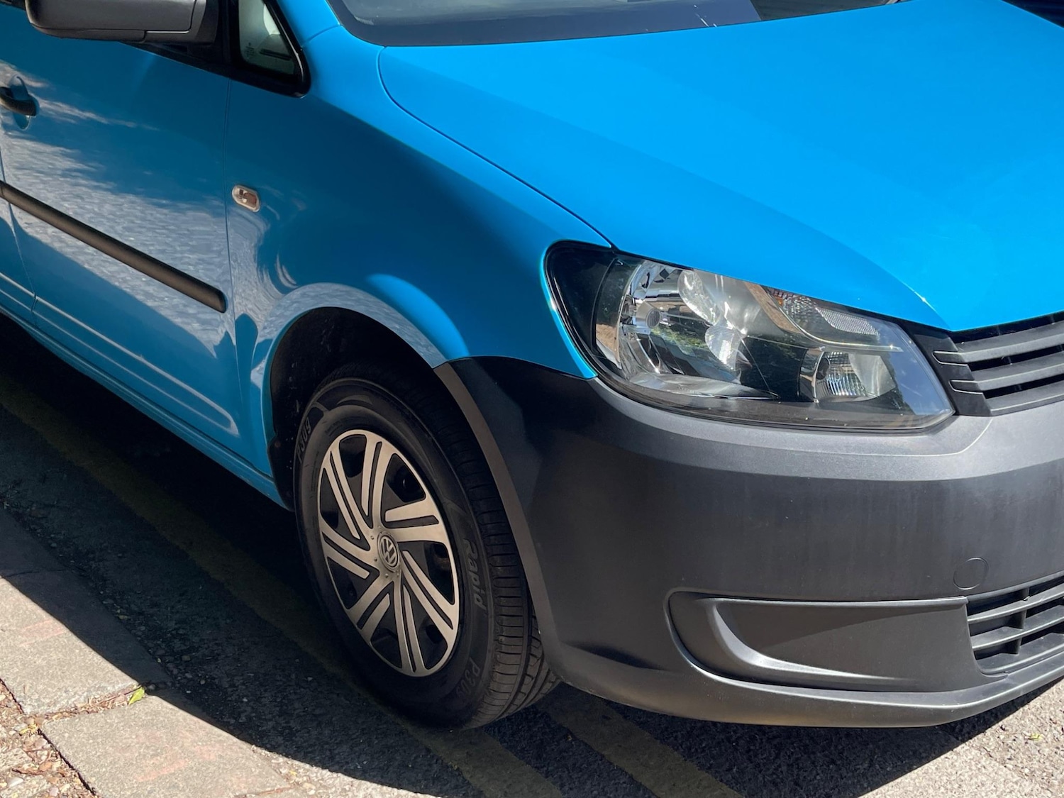 Used Volkswagen Caddy Maxi 2011 for sale - 77143730: Photo 31