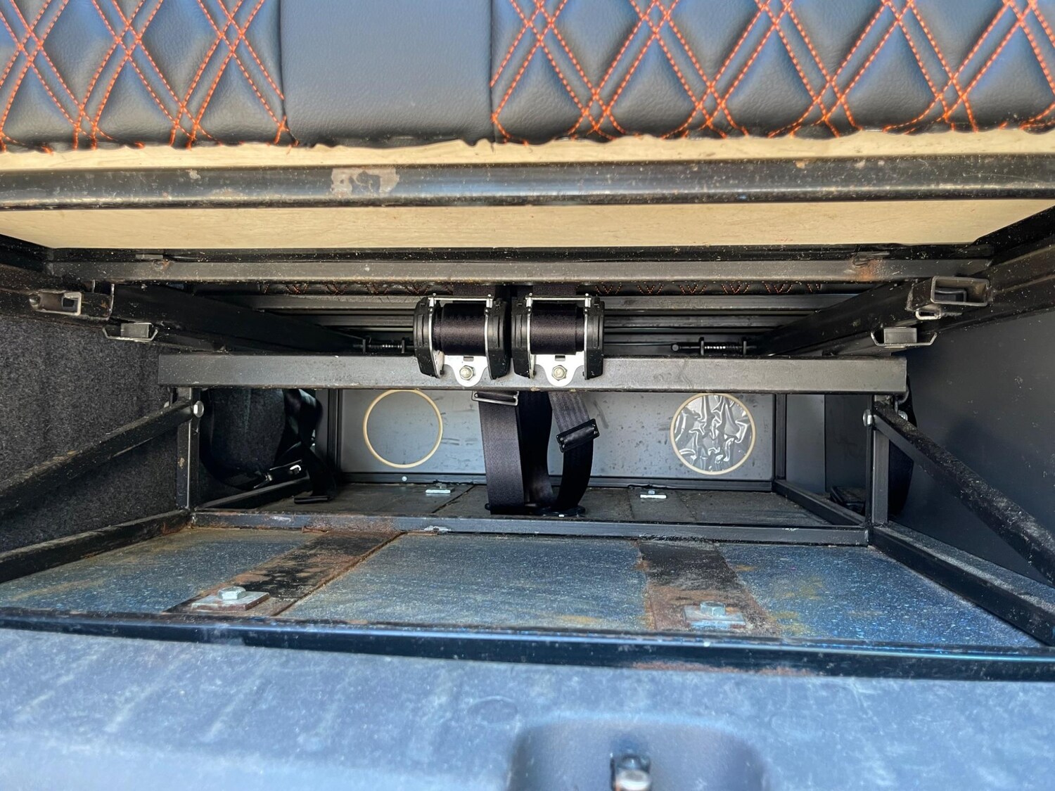 Used Volkswagen Caddy Maxi 2011 for sale - 77143730: Photo 44