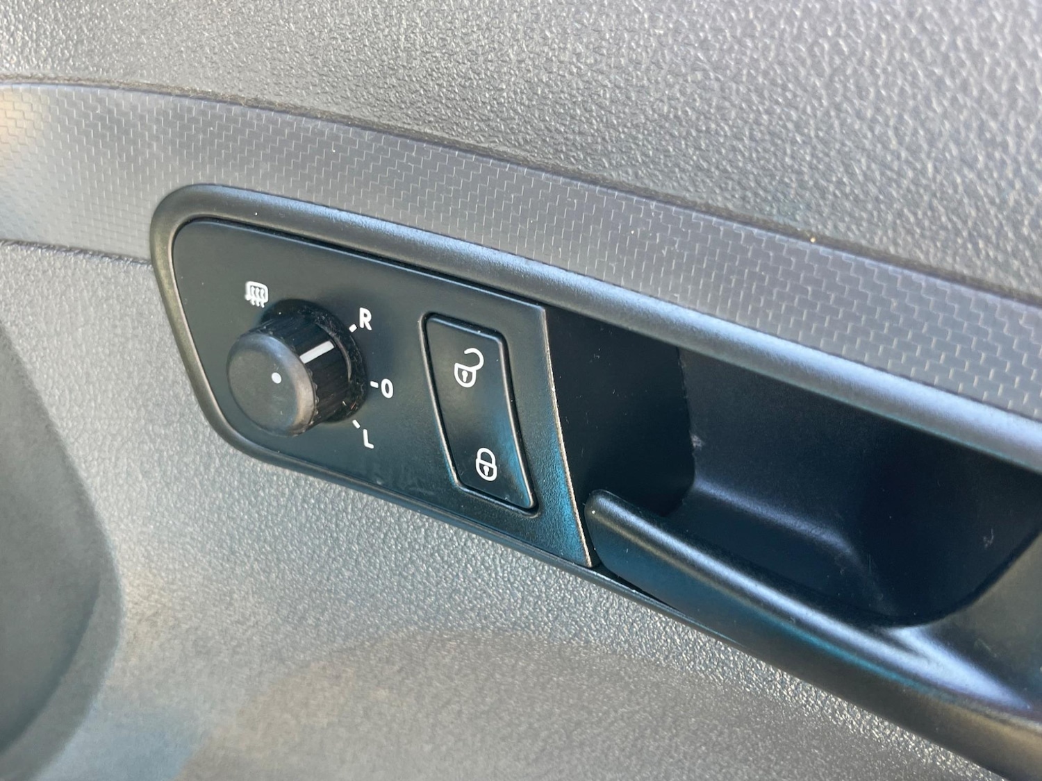 Used Volkswagen Caddy Maxi 2011 for sale - 77143730: Photo 46