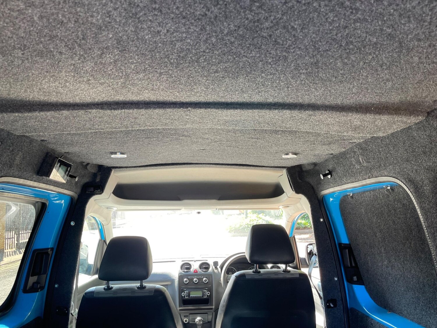 Used Volkswagen Caddy Maxi 2011 for sale - 77143730: Photo 48