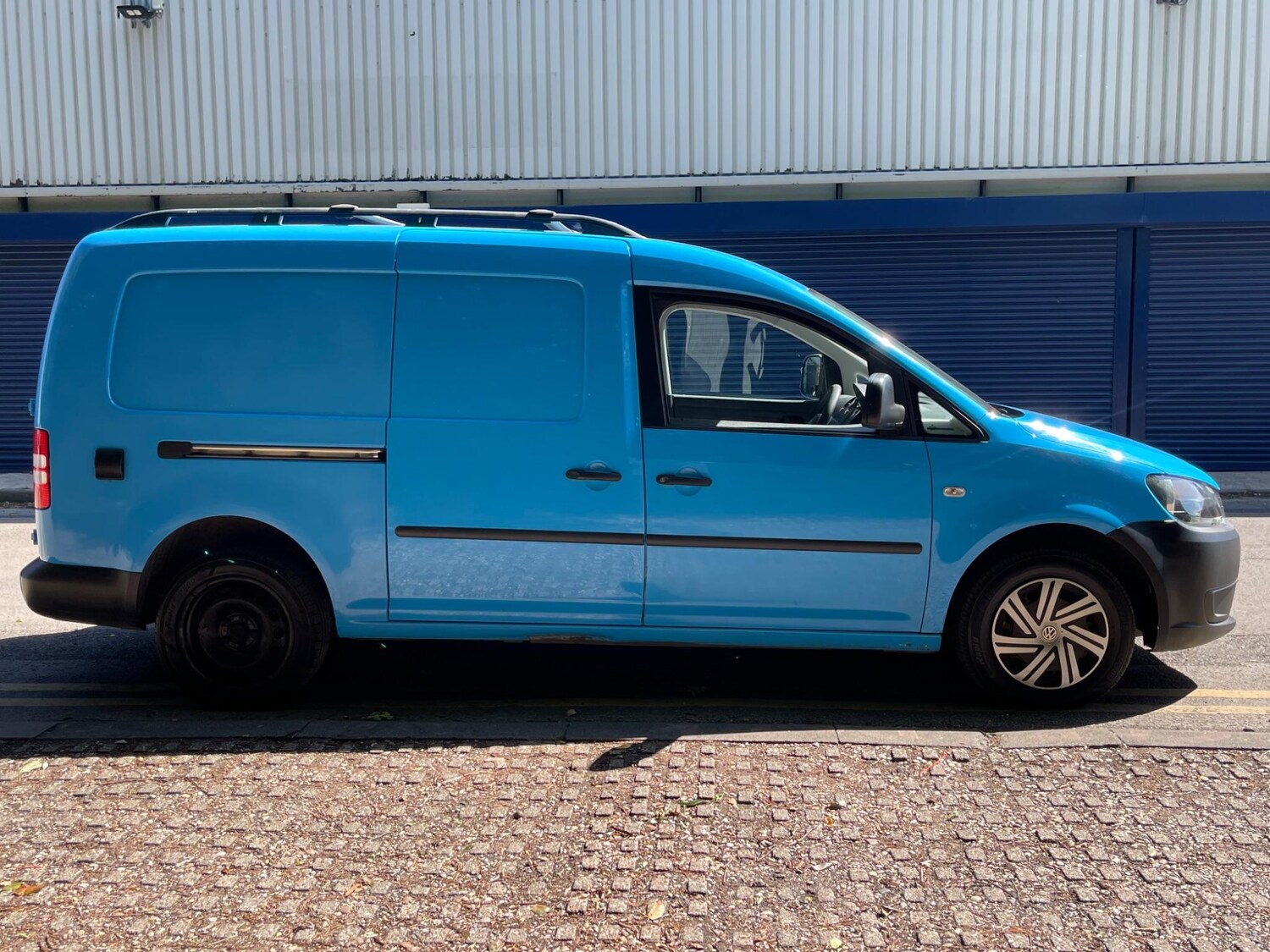 Used Volkswagen Caddy Maxi 2011 for sale - 77143730: Photo 72