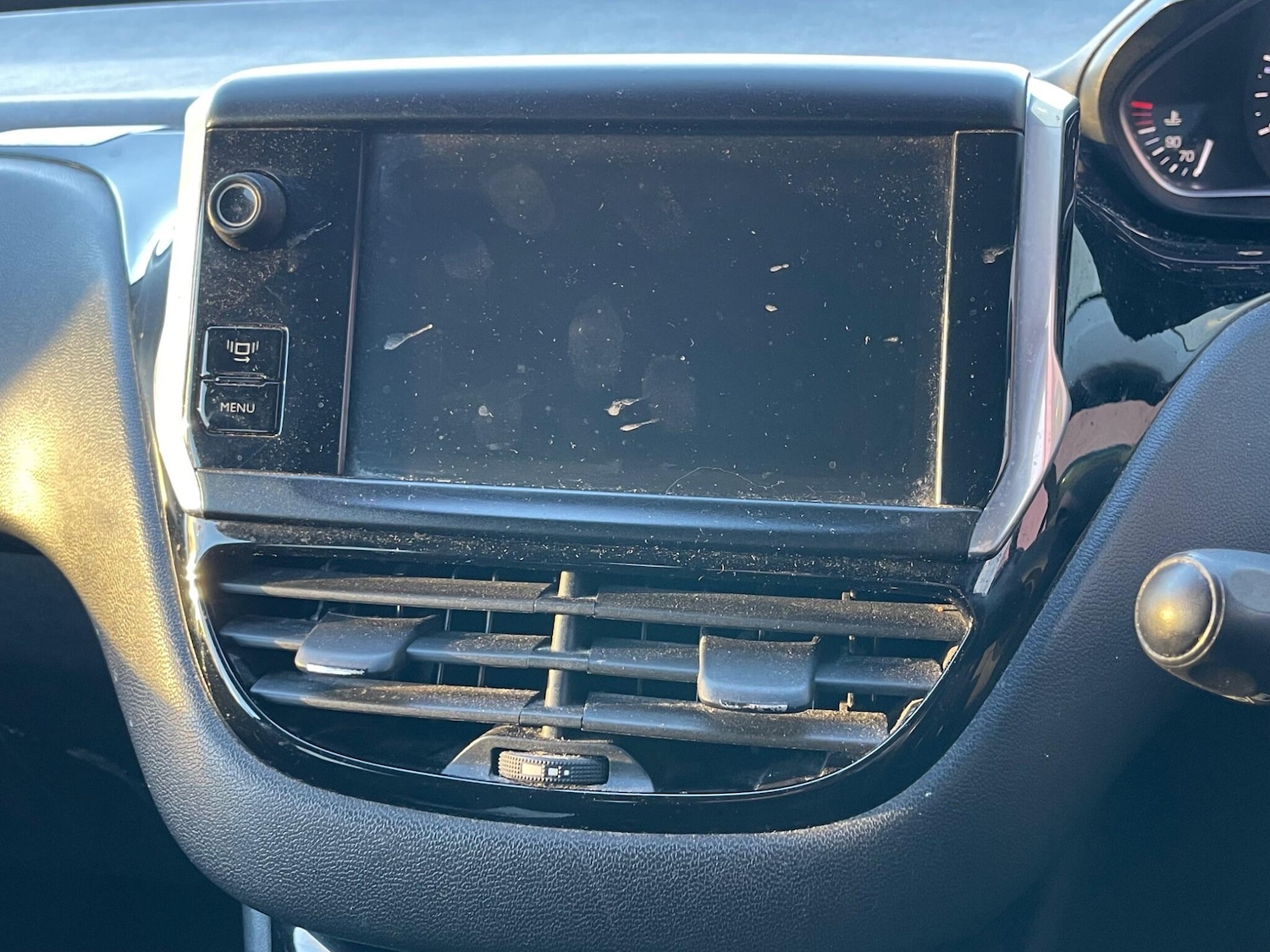 Used Peugeot 208 2013 for sale - 77143624: Photo 17