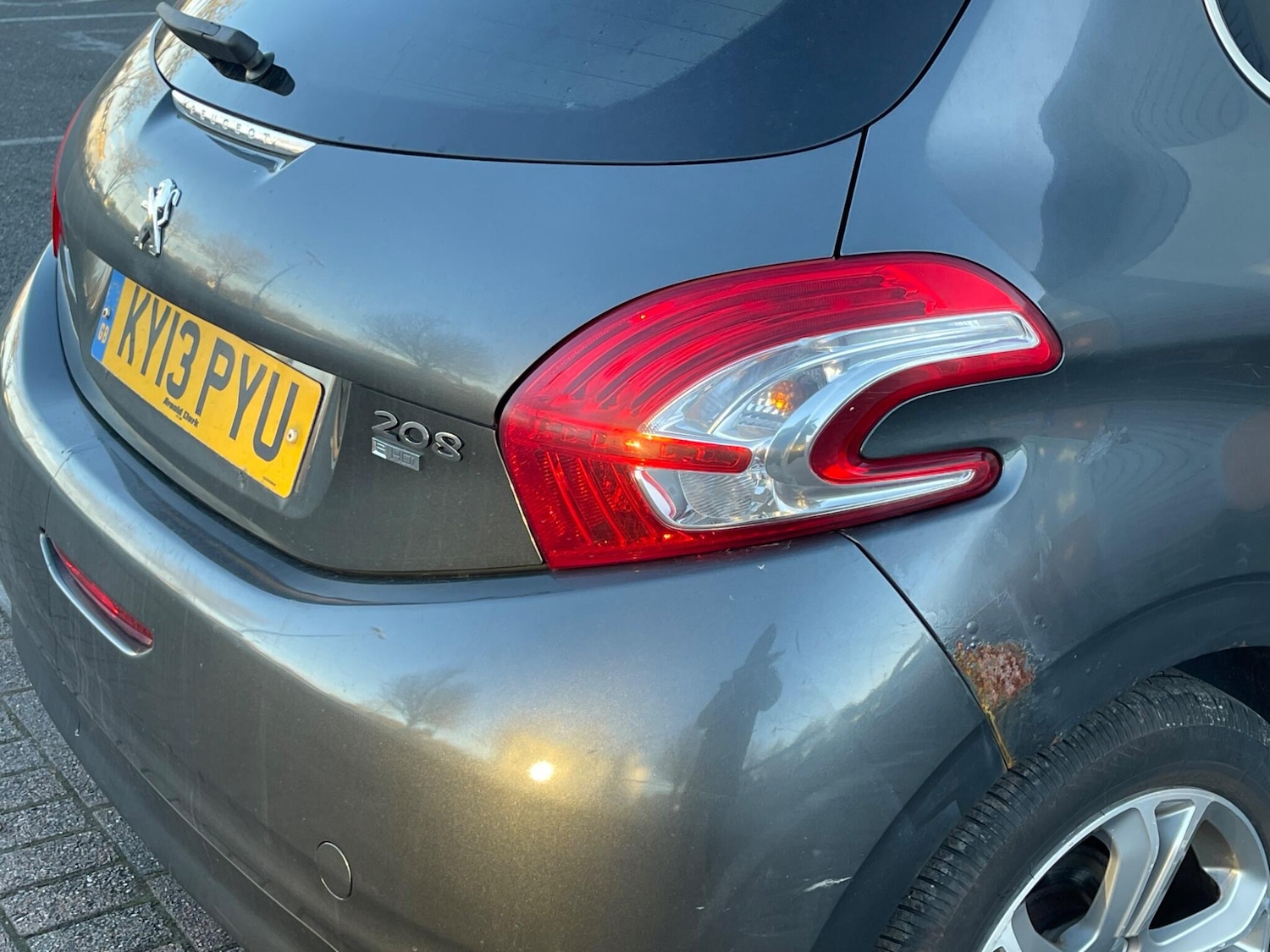 Used Peugeot 208 2013 for sale - 77143624: Photo 26