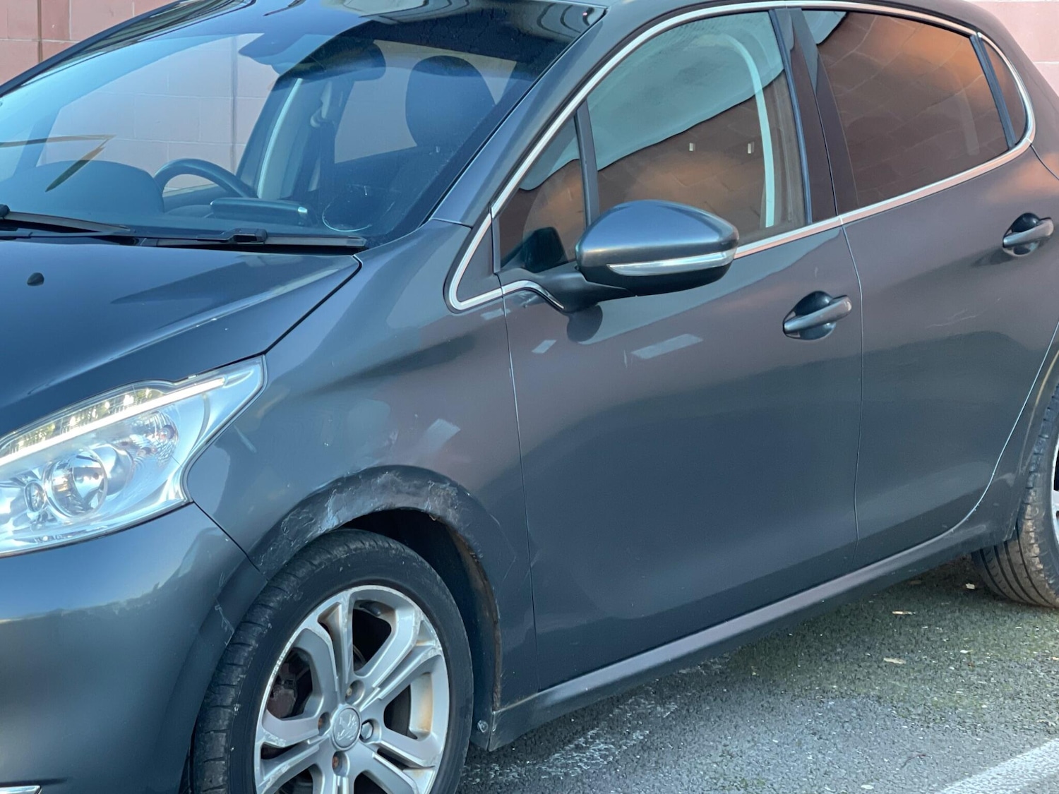 Used Peugeot 208 2013 for sale - 77143624: Photo 33