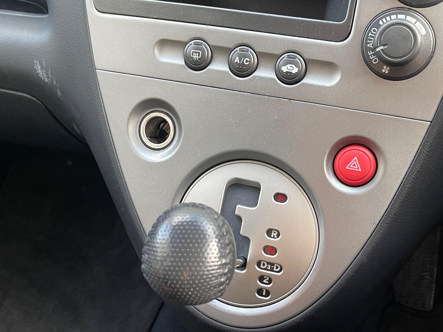 Used Honda Civic 2003 for sale - 77710571: Photo 25