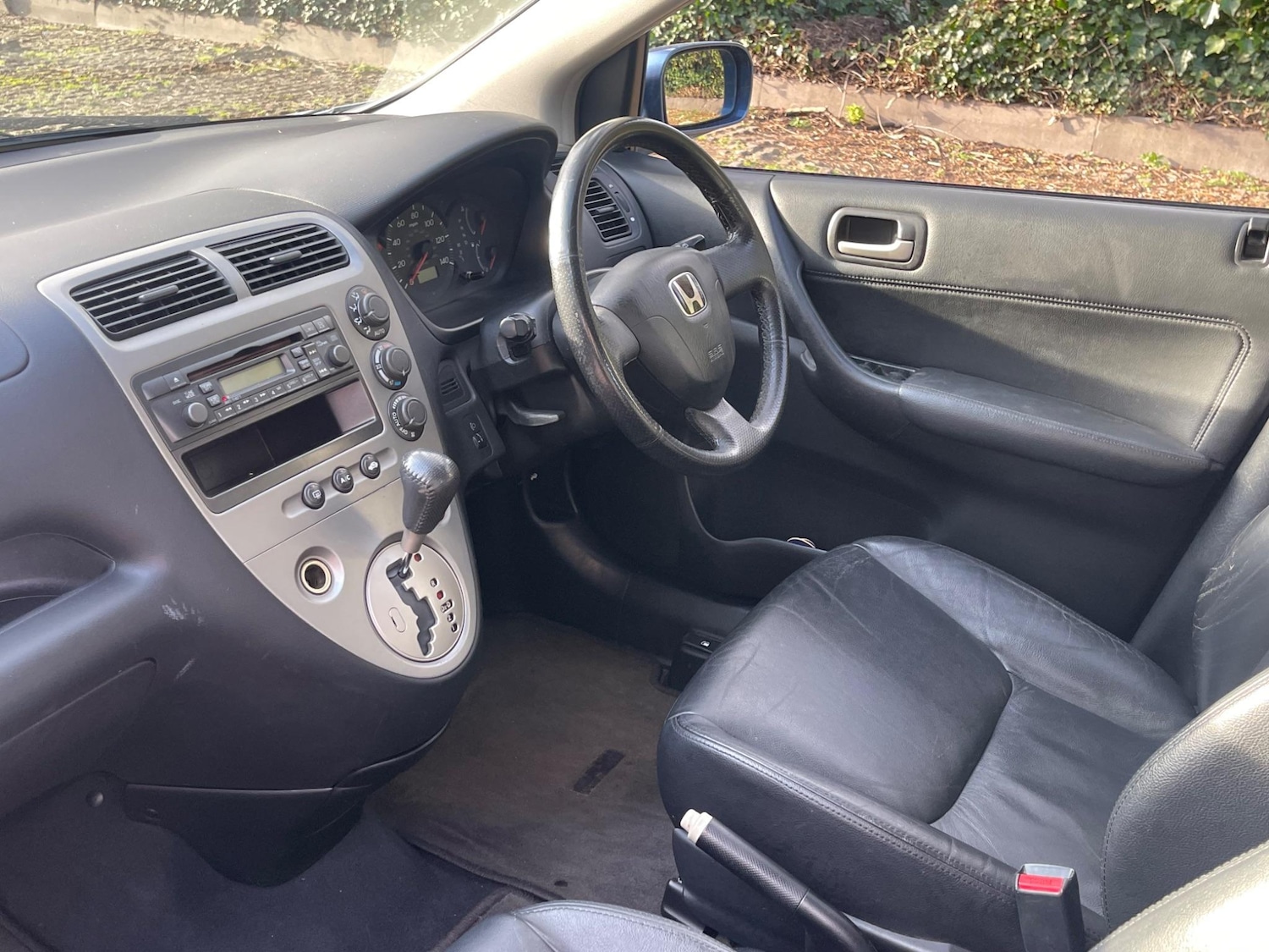 Used Honda Civic 2003 for sale - 77710571: Photo 4