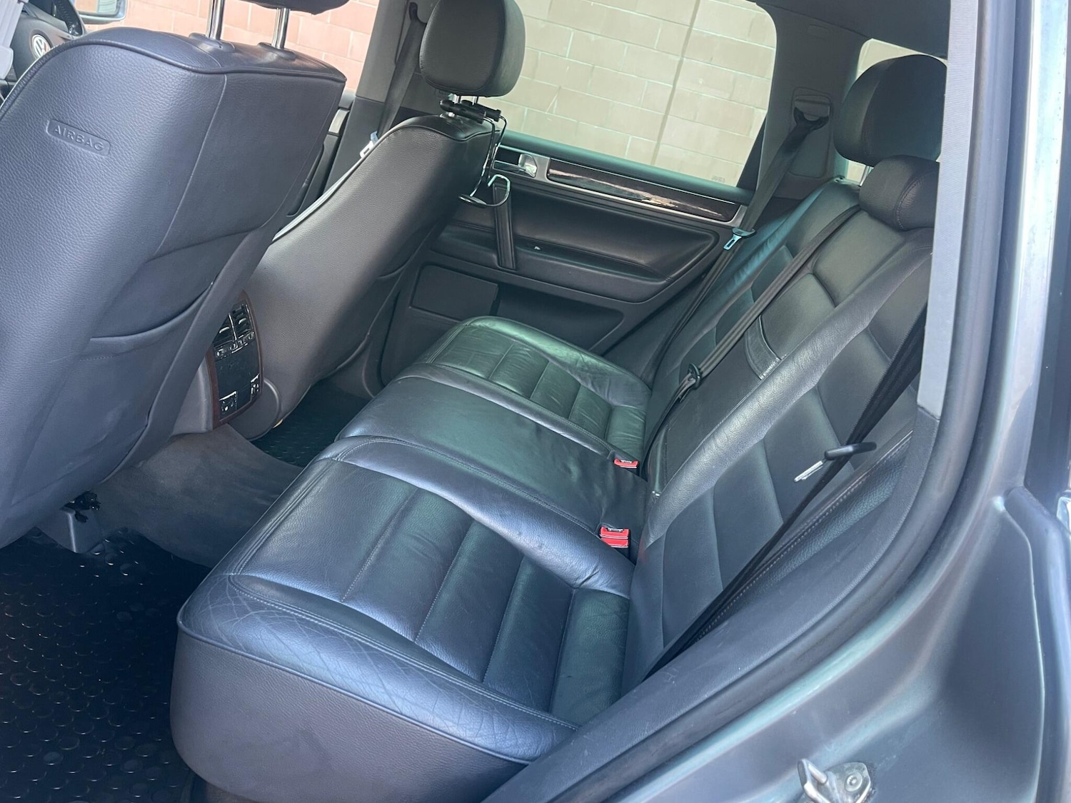 Used Volkswagen Touareg 2005 for sale - 77376318: Photo 12