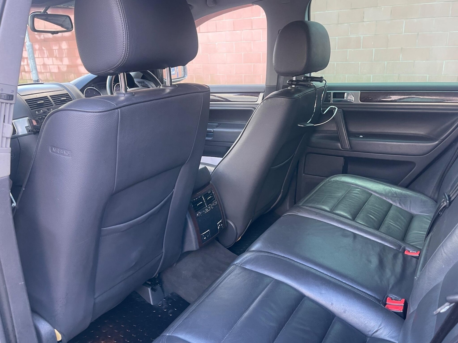 Used Volkswagen Touareg 2005 for sale - 77376318: Photo 15