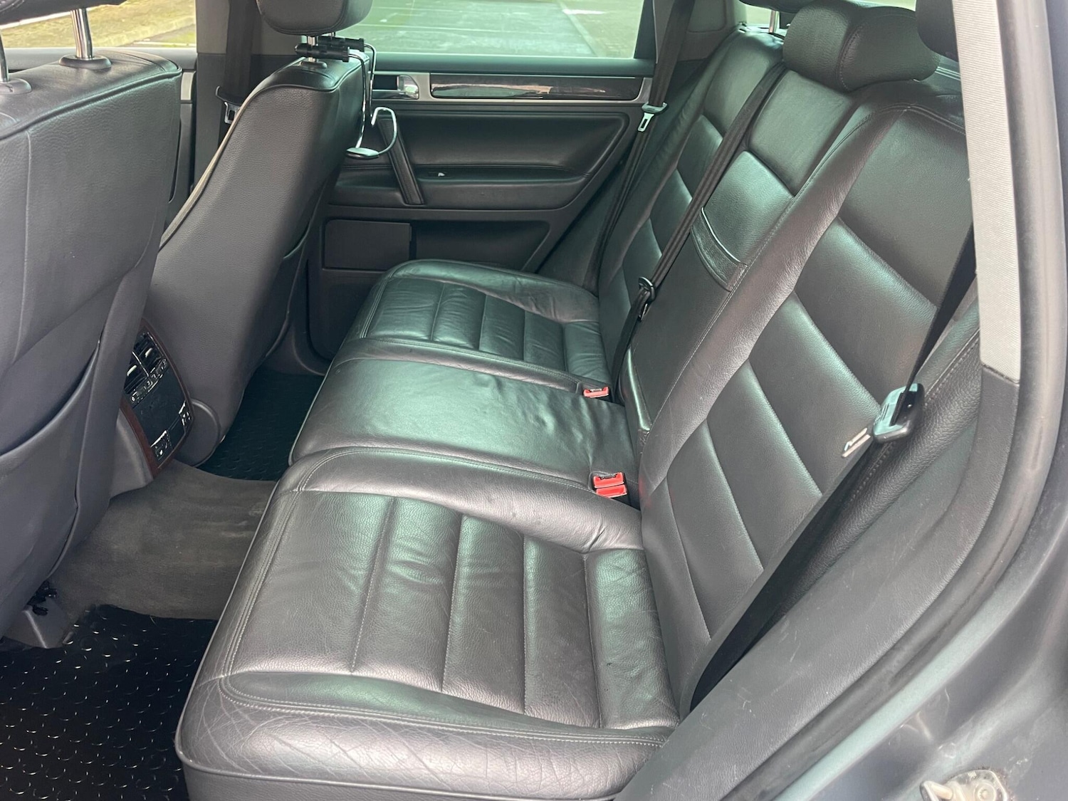 Used Volkswagen Touareg 2005 for sale - 77376318: Photo 4