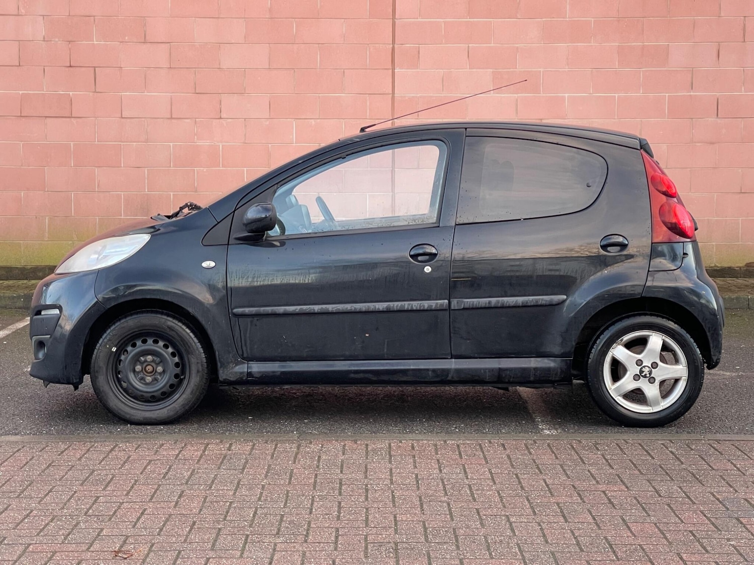 Used Peugeot 107 for sale - 77574791: Photo 10