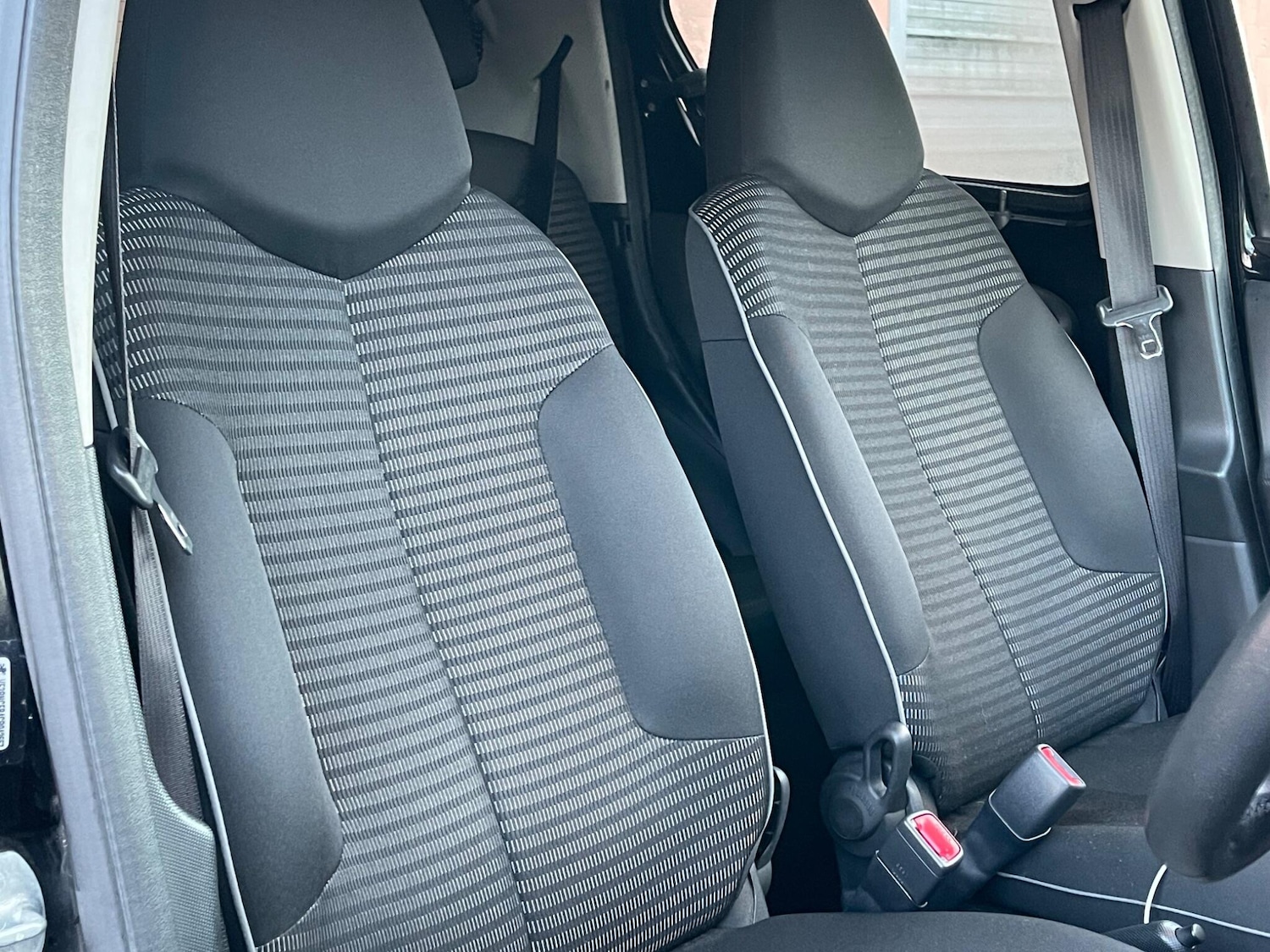 Used Peugeot 107 for sale - 77574791: Photo 12