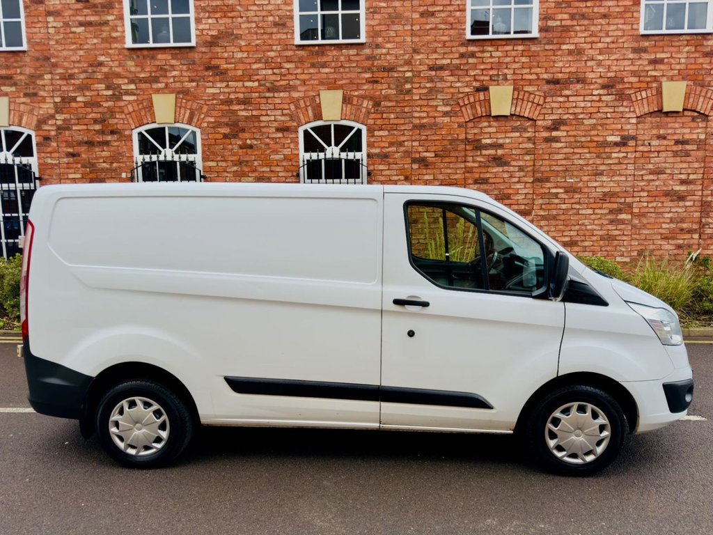 Used Ford Transit Custom 2017 for sale - 77780752: Photo 2