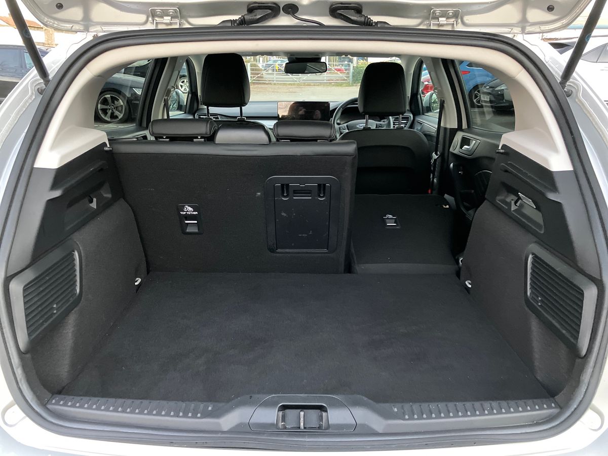 Used Ford Focus 2022 for sale - 76706881: Photo 22