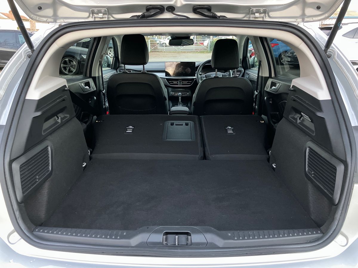 Used Ford Focus 2022 for sale - 76706881: Photo 23