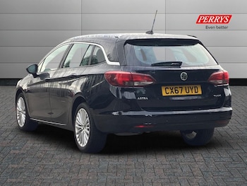 Used Vauxhall Astra 2017 for sale - 76035290: Photo