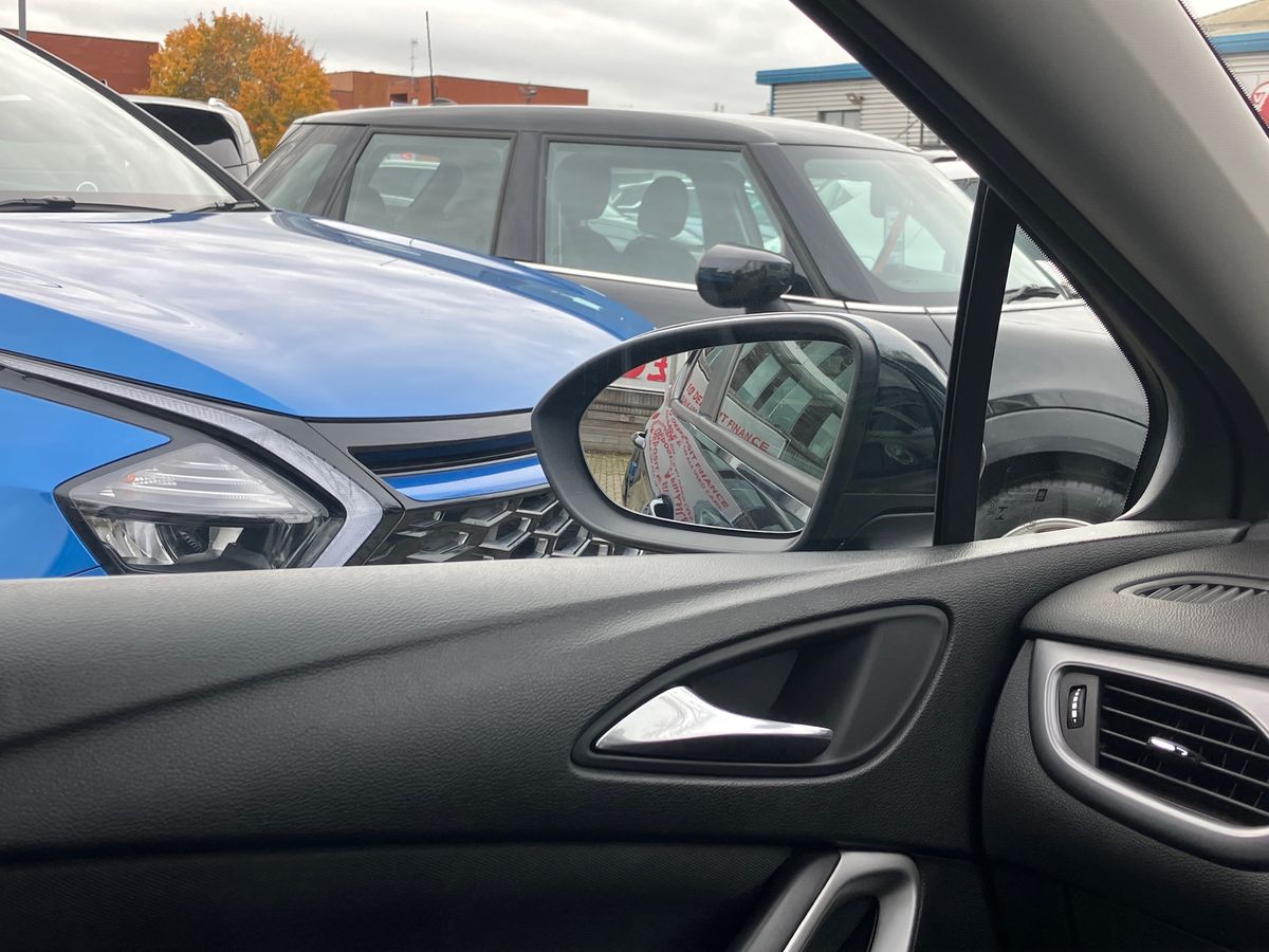 Used Vauxhall Astra 2019 for sale - 76412748: Photo 32