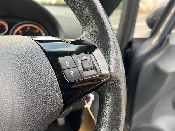 Used Vauxhall Corsa 2014 for sale - 76180839: Photo 36
