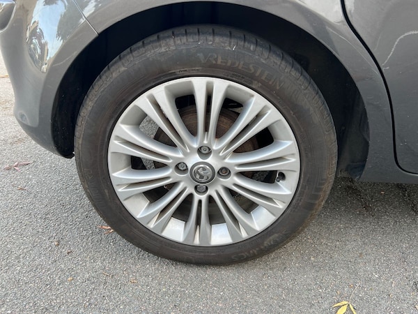 Used Vauxhall Corsa 2014 for sale - 76180839: Photo 8