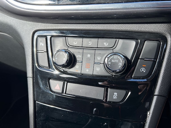 Used Vauxhall Mokka 2018 for sale - 76157940: Photo 14