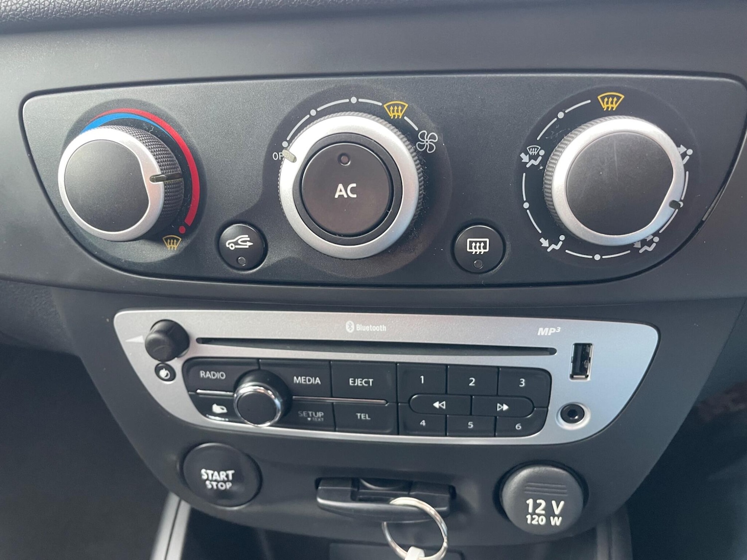 Used Renault Megane for sale - 77754088: Photo 19