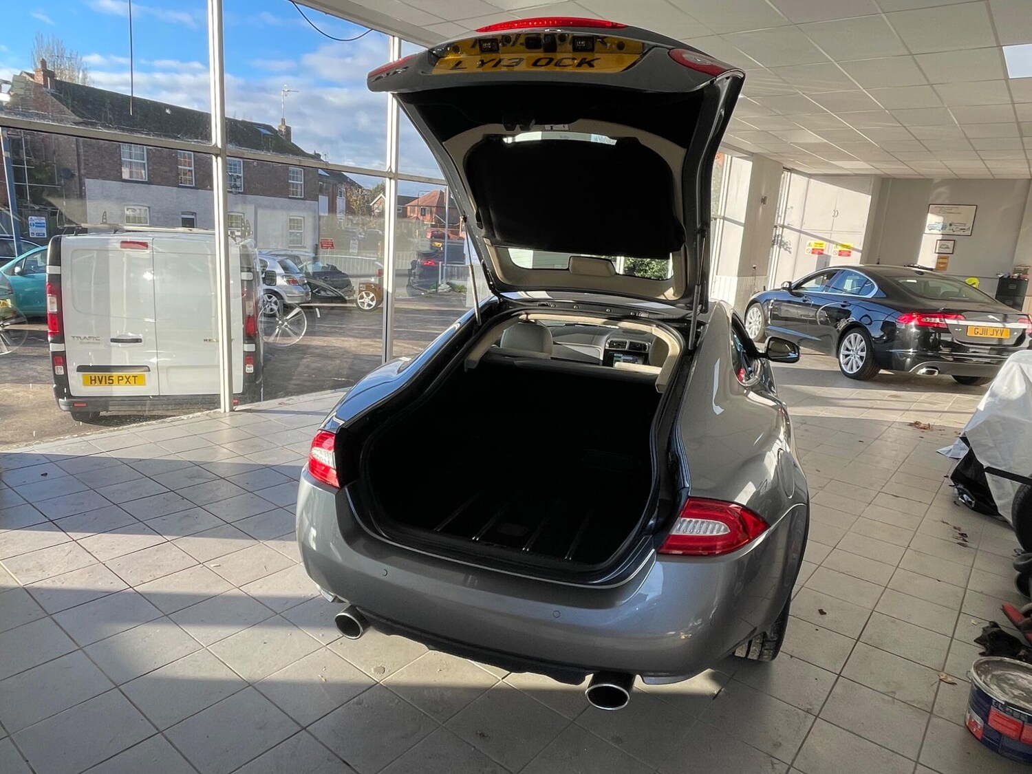 Used Jaguar XK for sale - 77754123: Photo 11