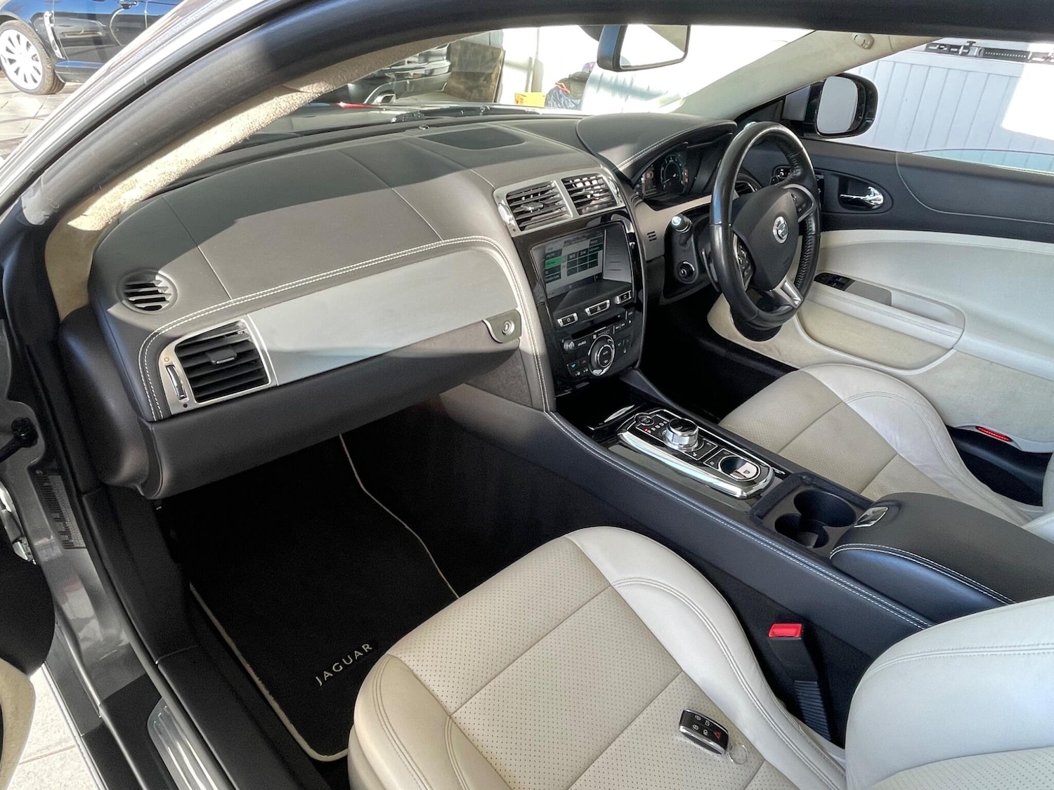 Used Jaguar XK for sale - 77754123: Photo 12