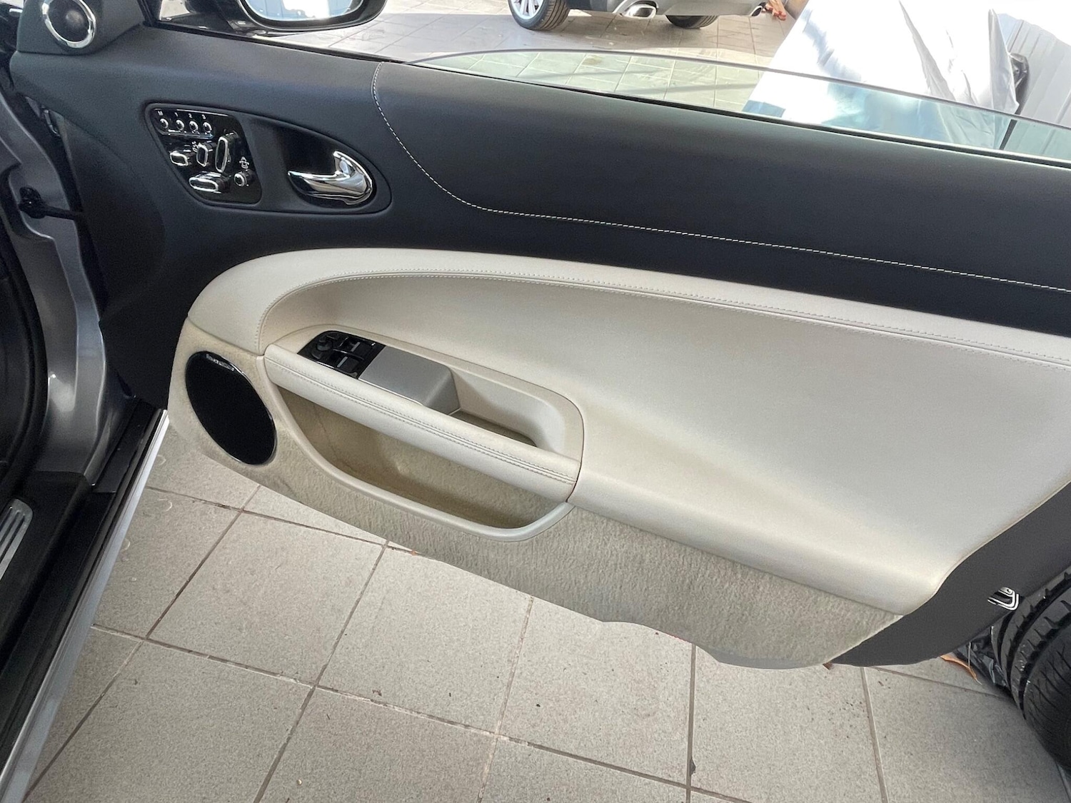 Used Jaguar XK for sale - 77754123: Photo 22